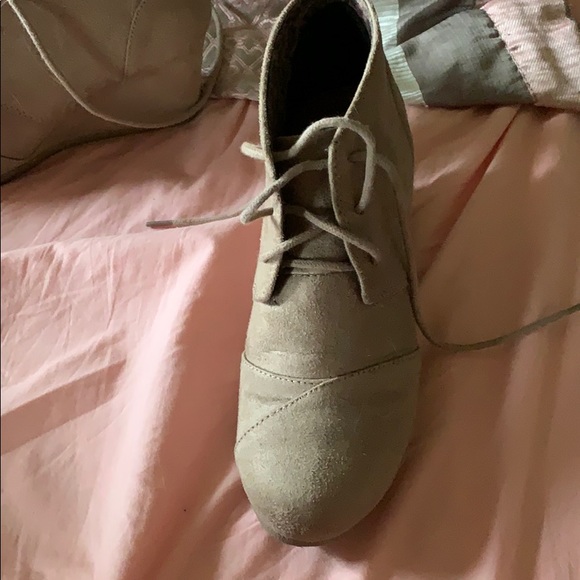 Wedges - Picture 3 of 3